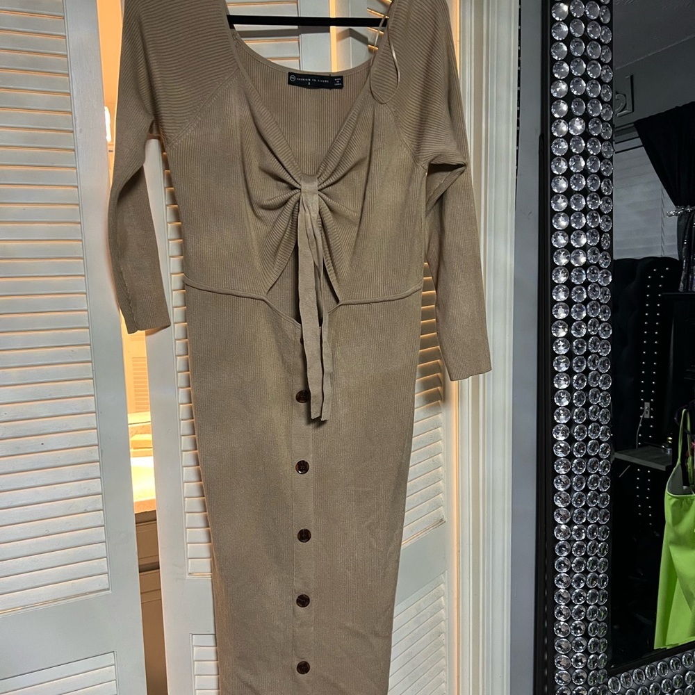 Fashion Mable Swester Cut-out Dress